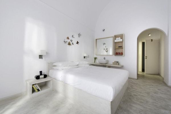 Hotel 28 (Santorini)